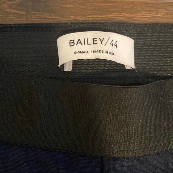 Women’s Bailey 44 Navy Blue Laser Cut Knit Pants Size XS GUC Preowned - Picture 2 of 10